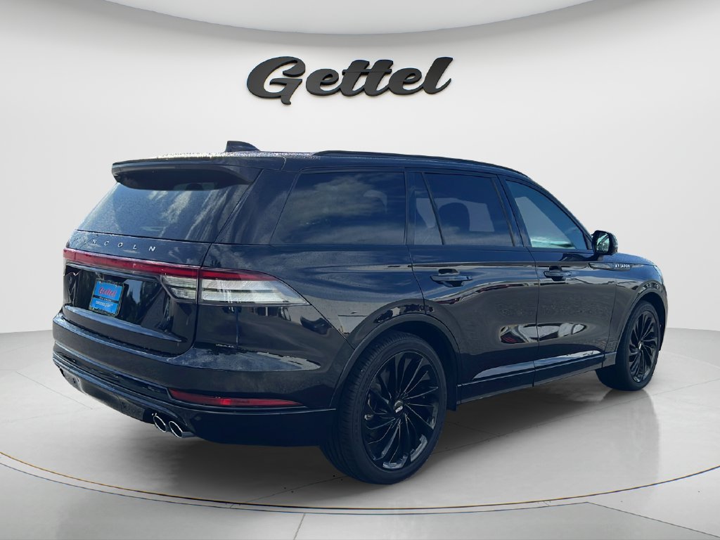Used 2025 Lincoln Aviator Reserve w/ Luxury Package RWD image 5