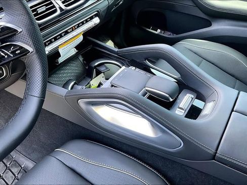 New 2026 Mercedes-Benz GLS 580 4MATIC image 7