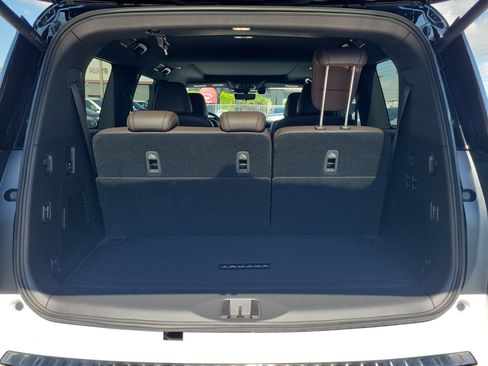 Certified 2025 Nissan Armada Platinum Reserve RWD image 7