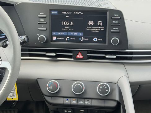 New 2026 Hyundai Elantra SE FWD image 15