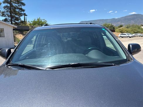 Used 2011 Toyota Highlander Limited w/ Tow Pkg AWD/4WD image 27