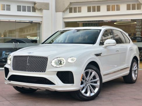 Used 2023 Bentley Bentayga AWD/4WD image 10