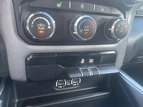 Used 2023 RAM 1500 Big Horn AWD/4WD image 18
