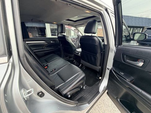 Used 2015 Toyota Highlander XLE image 62