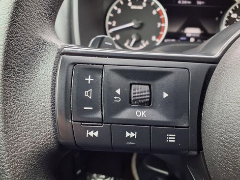 Certified 2024 Nissan Rogue SV AWD/4WD image 13