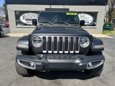 Used 2018 Jeep Wrangler Unlimited Sahara w/ Safety Group image 3