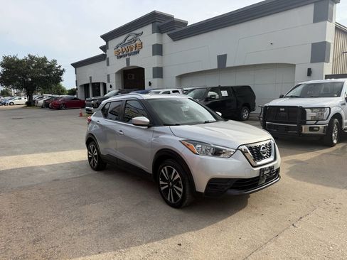 Used 2020 Nissan Kicks SV FWD image 39