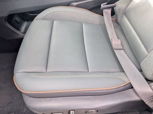 Used 2024 GMC Acadia AT4 w/ Super Cruise Package image 24