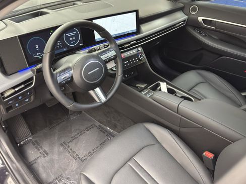 Used 2025 Hyundai Sonata Limited image 21