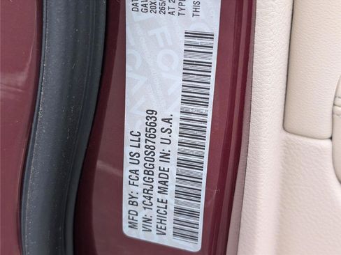 New 2025 Jeep Grand Cherokee Limited w/ Luxury Tech Group II RWD image 43