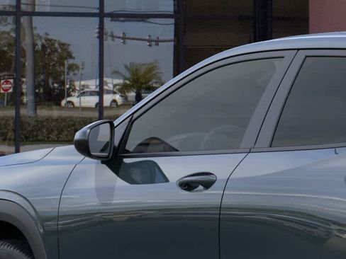 New 2026 Chevrolet Trax LS w/ LS Convenience Package FWD image 12