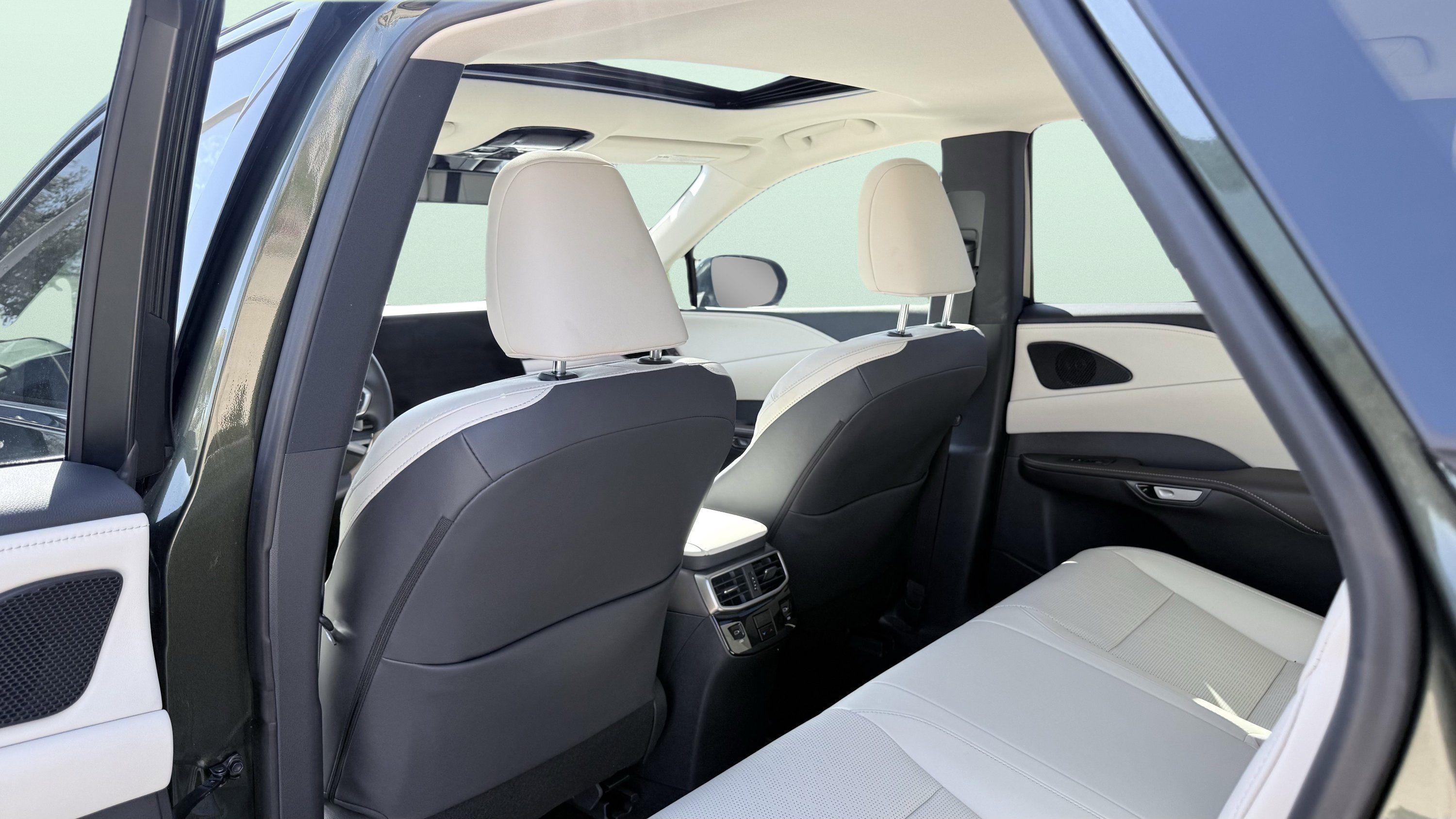 Used 2026 Lexus RX 350 Premium Plus w/ Accessory Package (Z1) FWD image 34