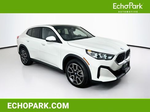Used 2026 BMW X2 xDrive28i AWD/4WD image 1