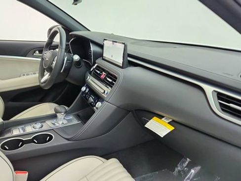 Used 2025 Genesis G70 3.3T Advanced image 22