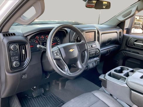 Used 2025 Chevrolet Silverado 2500 Custom w/ Custom Value Package AWD/4WD image 15