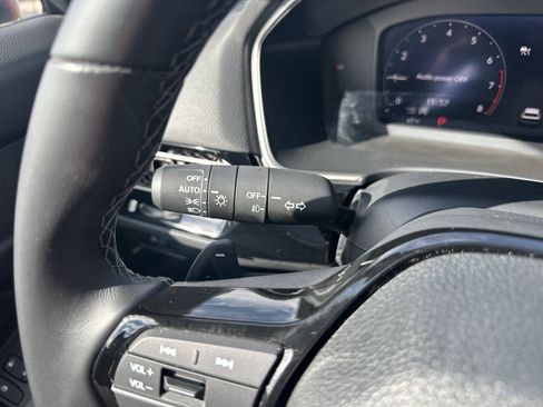 Certified 2023 Honda Civic Touring image 22