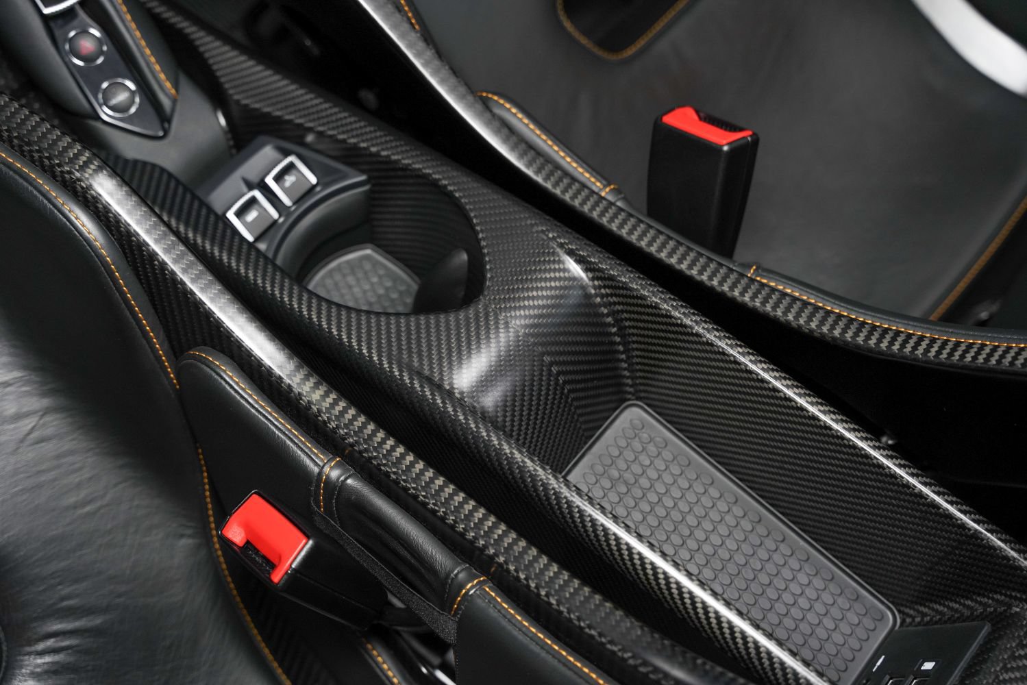 Used 2022 McLaren 765LT RWD image 45