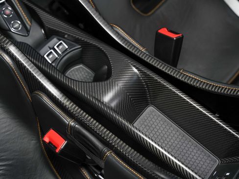 Used 2022 McLaren 765LT RWD image 45