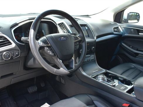 Used 2020 Ford Edge SEL AWD/4WD image 3
