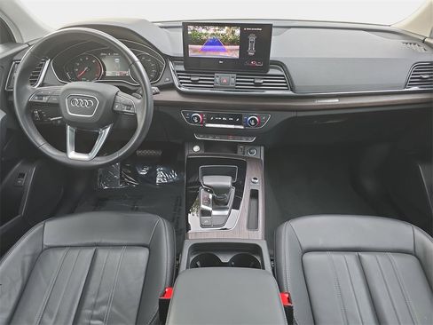 Used 2023 Audi Q5 2.0T Premium w/ Convenience Package image 10