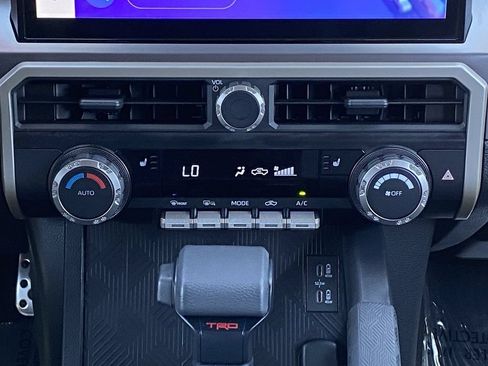 Certified 2024 Toyota Tacoma TRD Sport AWD/4WD image 32