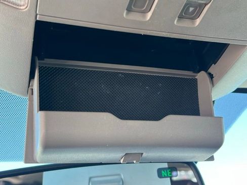 Used 2019 Toyota Sequoia Platinum w/ Carpet Mat Package (TMS) AWD/4WD image 40