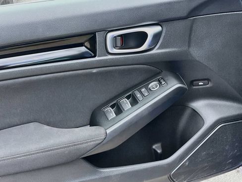 Used 2024 Honda Civic EX image 17