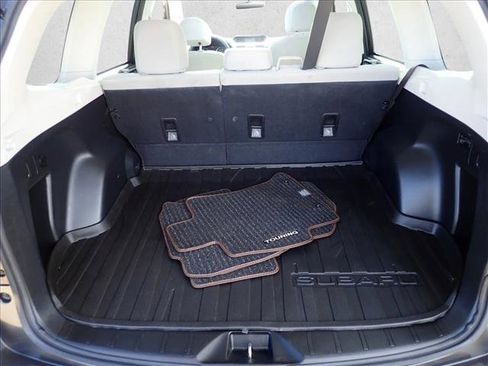 Used 2016 Subaru Forester 2.5i Premium w/ All-Weather Package image 8