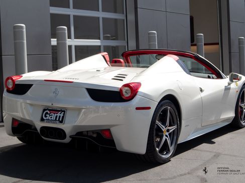Used 2012 Ferrari 458 Spider RWD image 7