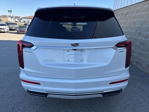 Used 2023 Cadillac XT6 Premium Luxury w/ Technology Package image 6