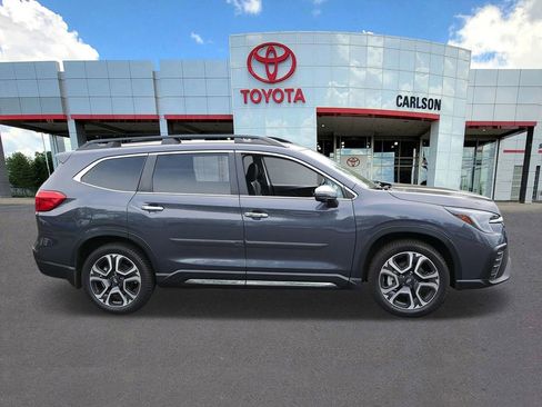 Used 2023 Subaru Ascent Touring AWD/4WD image 4