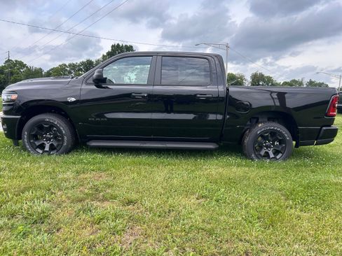 New 2026 RAM 1500 Express AWD/4WD image 6
