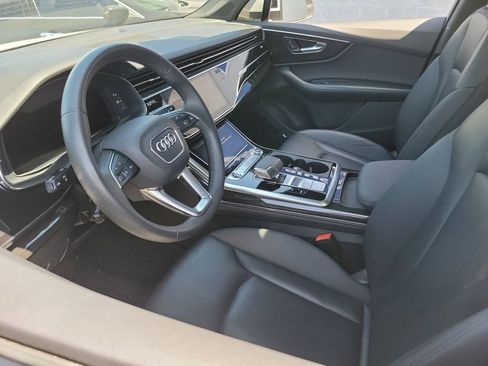 Used 2021 Audi Q7 3.0T Prestige w/ Prestige Package AWD/4WD image 3