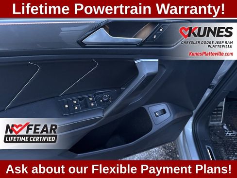 Used 2022 Volkswagen Tiguan SE R-Line image 22