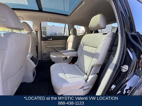 Certified 2023 Volkswagen Atlas SEL R-Line AWD/4WD image 9