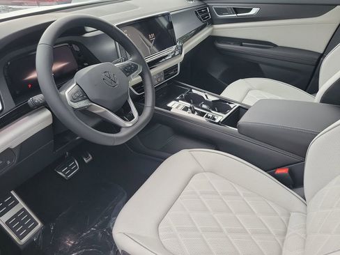 New 2026 Volkswagen Atlas Cross Sport SEL Premium R-Line image 7