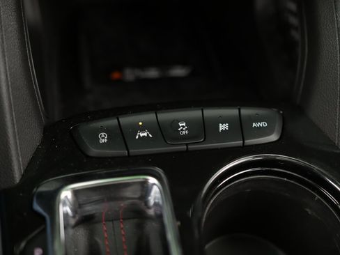 Used 2026 Chevrolet TrailBlazer RS w/ Convenience Package AWD/4WD image 16
