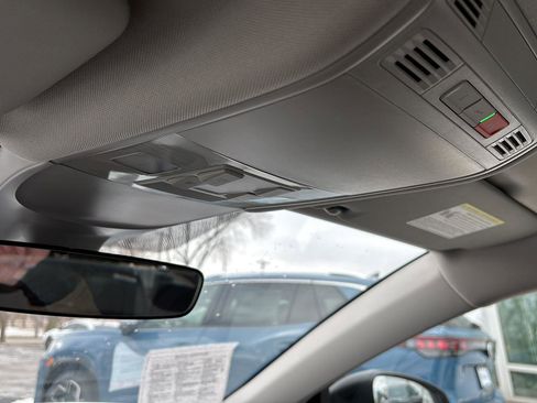 Certified 2024 Volkswagen Taos S image 15