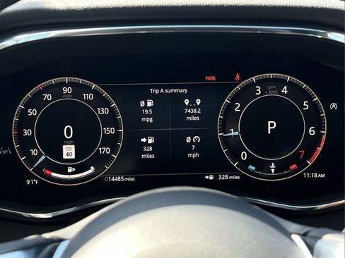 Used 2025 Jaguar F-PACE R-Dynamic S image 32