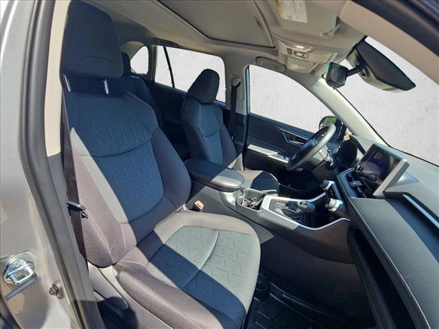 Used 2025 Toyota RAV4 XLE w/ Convenience Package FWD image 19