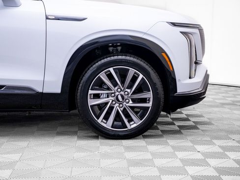 New 2026 Cadillac Vistiq Sport w/ LPO, Floor Liner Package AWD/4WD image 35