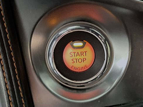 Used 2019 Nissan Maxima SR w/ Premium Package image 23