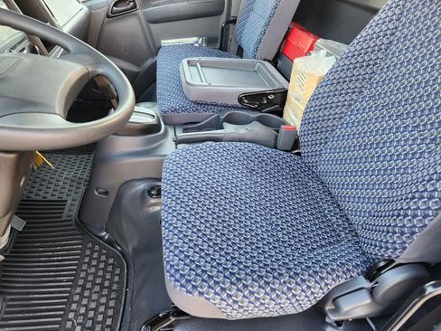 New 2024 Chevrolet Low Cab Forward image 4