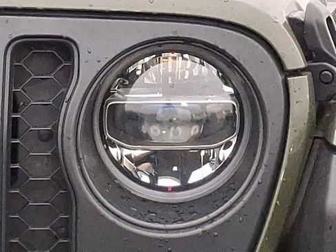 Used 2022 Jeep Wrangler Unlimited Rubicon 4xe w/ Dual Top Group image 9