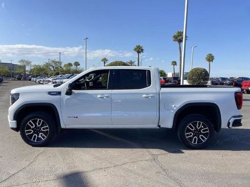 Used 2025 GMC Sierra 1500 AT4 w/ AT4 Premium Package image 4