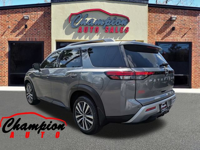 Used 2022 Nissan Pathfinder SL w/ SL Premium Package FWD image 7