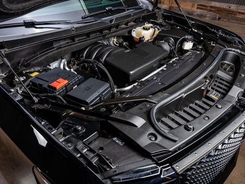 Used 2023 Cadillac Escalade Sport Platinum image 40