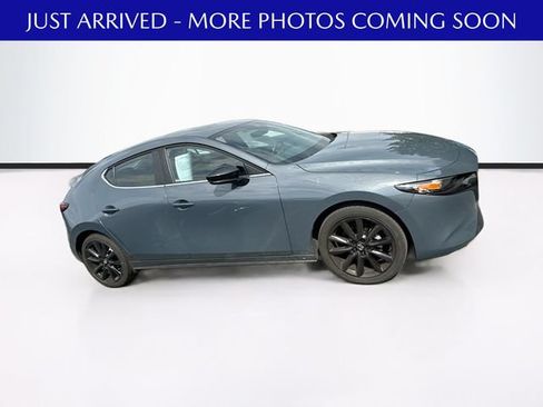 Used 2023 MAZDA MAZDA3 s FWD image 9