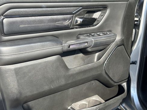 Used 2022 RAM 1500 Limited w/ Body Color Bumper Group image 16