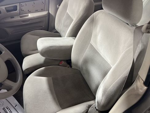 Used 2005 Ford Taurus SE image 14